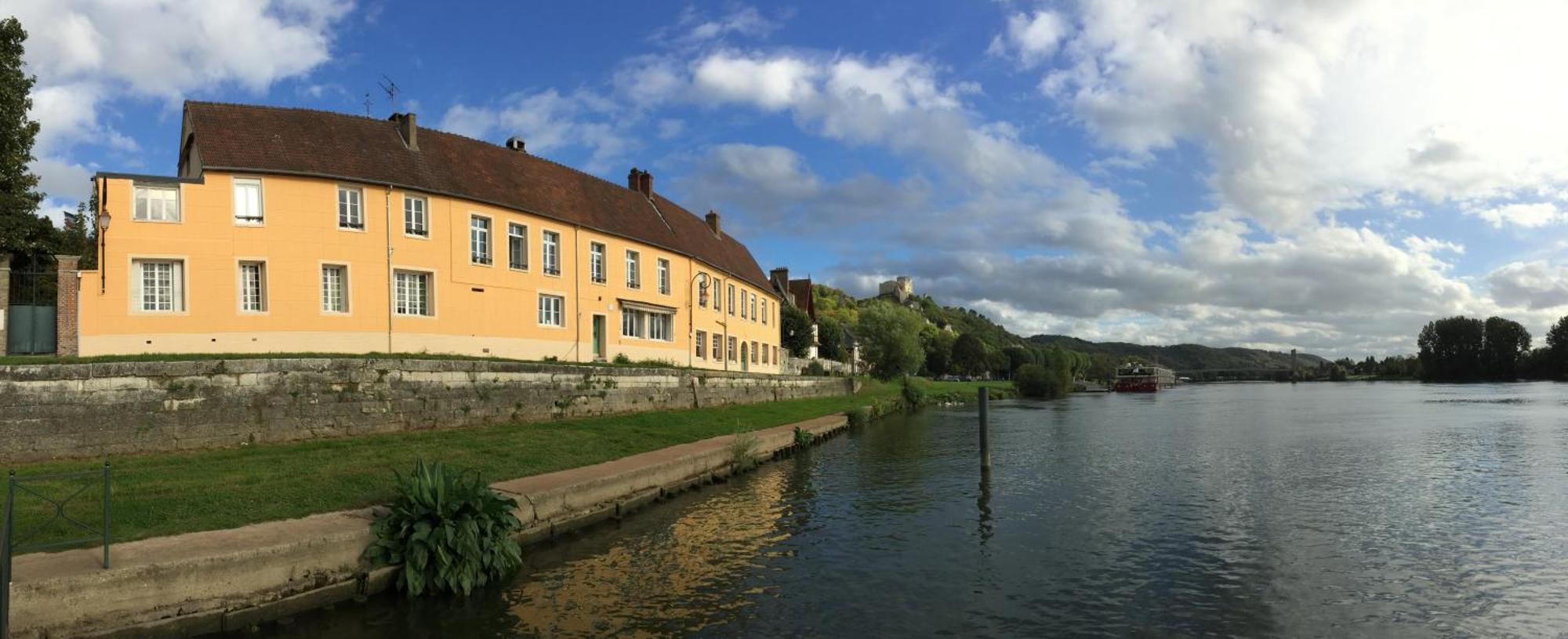 La Chaine D'Or Hotel Les Andelys Exterior photo