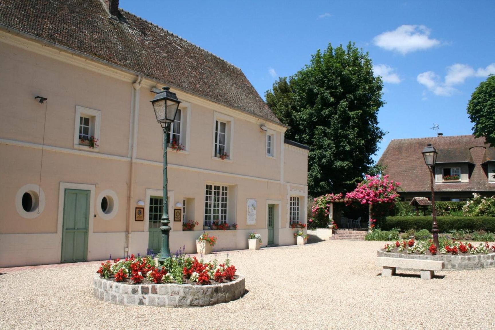 La Chaine D'Or Hotel Les Andelys Exterior photo