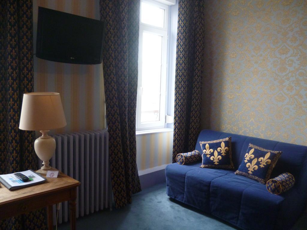 La Chaine D'Or Hotel Les Andelys Room photo